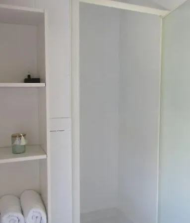 Petite Maison Entre Mer Et Campagne *